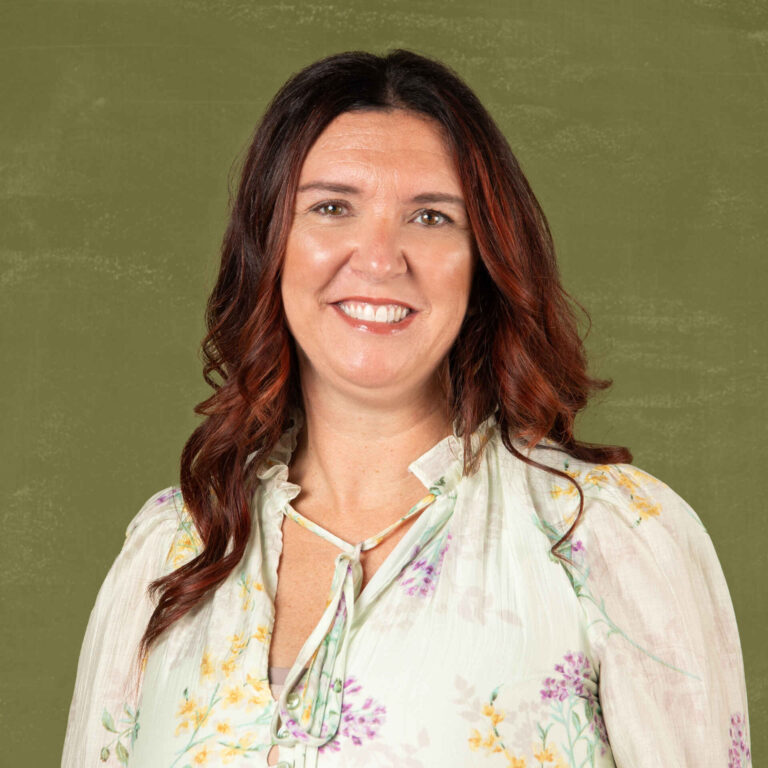 headshot of Lisa Sowders